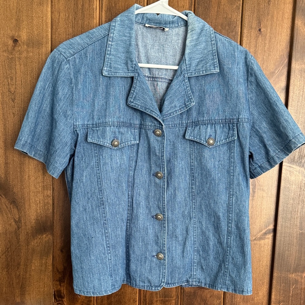 Vintage Classic Short-Sleeve Denim Button-Up Shirt - Cowtown Creations